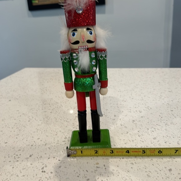 Nutcracker - Picture 4 of 5